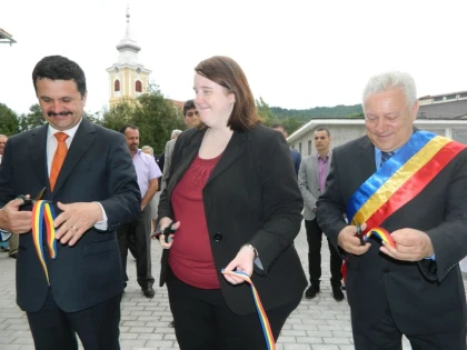 AMBASADORUL MARII BRITANII SI IRLANDEI DE NORD A INAUGURAT SECTIA DE RADIOLOGIE DE LA SEBIS