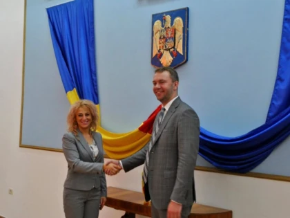 Ambasadorul Ucrainei la București, în vizită la Prefectura Arad