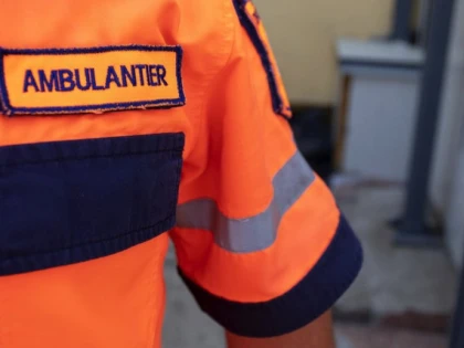 Ambulanţierii protestează miercuri în faţa Parlamentului