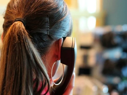 Amenzi substanţiale pentru operatorii de la call-center care nu răspund în cinci minute la apeluri