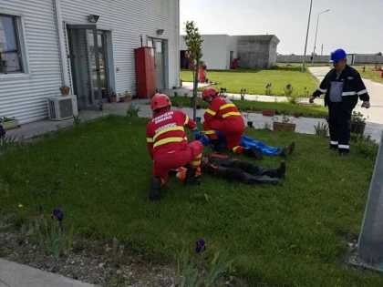 Amplu exercițiu cu forțe în teren, la un depozit cu produse petroliere din Arad