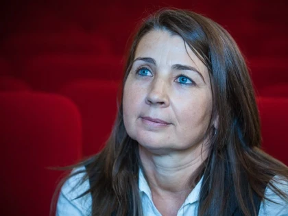 ANCA DAMIAN, DESEMNATĂ REGIZOAREA ANULUI 2015