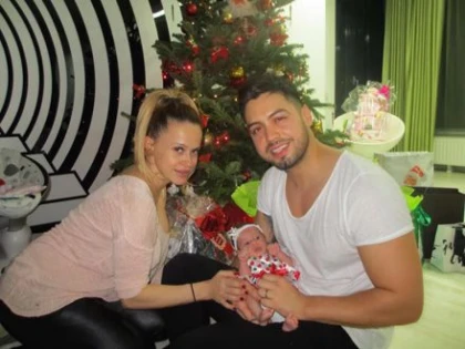 ANDA ADAM ISI DORESTE CAT MAI REPEDE UN FRATIOR PENTRU EVELIN
