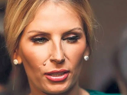 ANDREEA BANICA SI-A REPARAT FATA LA 36 DE ANI!