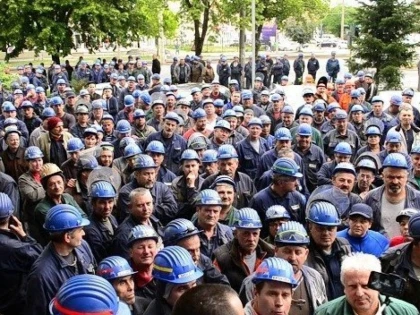 Angajații Astra Rail Arad continuă protestele