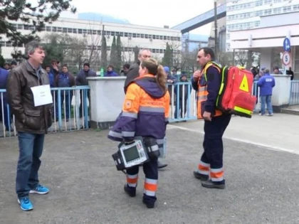 ANGAJATII TERMOCENTRALEI MINTIA, INTRATI IN GREVA FOAMEI, SOLICITA DEMISIA CONDUCERII