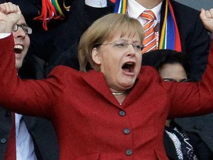 ANGELA MERKEL VA ASISTA LA CEA DE-A TREIA SA CUPA MONDIALA DE FOTBAL