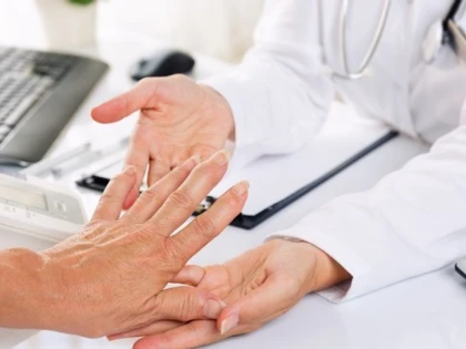 Antibioticele pot creşte riscul apariţiei artritei reumatoide cu 60%