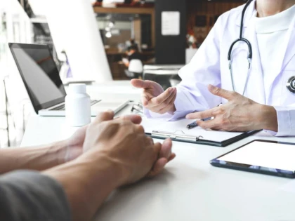 Aproape 100.000 de concedii medicale, anul trecut, în județul Arad