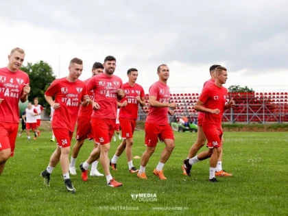 Aproape 30 de jucători s-au prezentat la reunirea UTA-ei