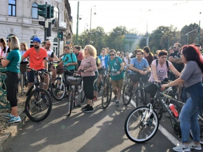 Arad Free Tours pe două roți – Turul Aradului interbelic