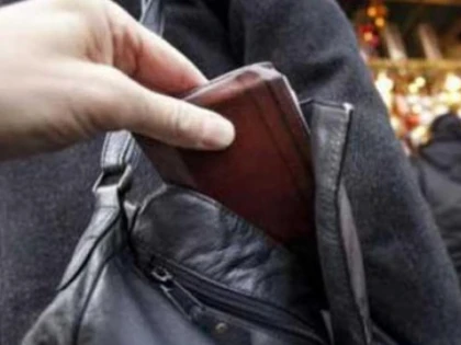 Arădean de 25 de ani, prins după ce a furat un portofel