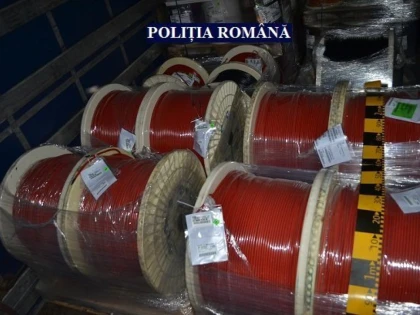 Arădean prins în trafic, în timp ce transporta ilegal bobine de cupru