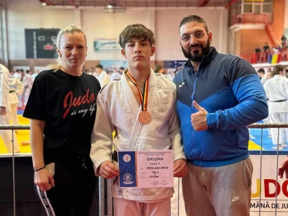 Arădeanul David Mercea a luat bronzul pe tatami, la Campionatul Național U18