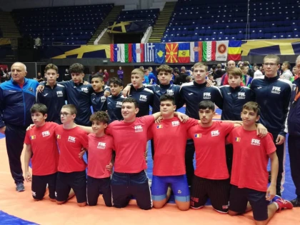 Arădeanul Vlad Petrean este vicecampion balcanic la lupte greco-romane, alături de naționala U15