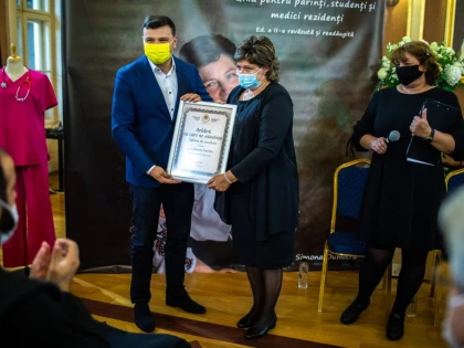„Arădeni cu care ne mândrim” pentru doctorul Simona Dumitra