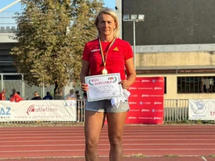 Arădenii Olimpia Ancateu și Daniel Vesa sunt campioni naționali la atletism masters