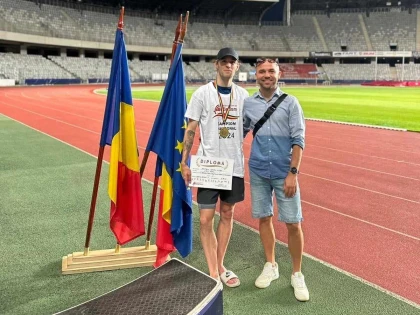 Aradul a fost în top la Naționalele de atletism ale seniorilor: cinci titluri și în total șapte medalii, „studenții” Coman și Lătărețu au făcut „dubla”! (FOTO)