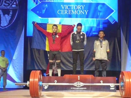 Aradul are triplu medaliat mondial la haltere!