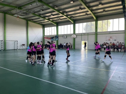 Aradul contează în handbalul juvenil: victorii pentru fetele de la CSȘ Gloria și HC Beldiman