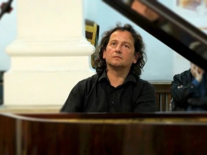 Aradul găzduiește primul concert din turneul național extraordinar ”Pianul Călător”