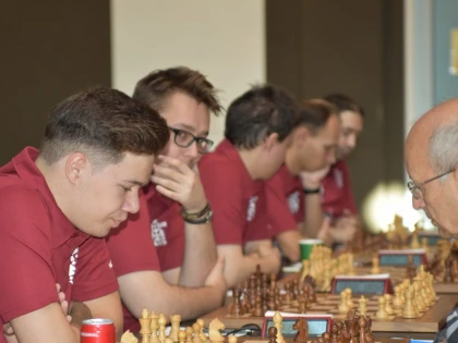 Aradul mută pe final de an: duminică avem Cupa Vados la şah rapid