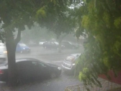 Aradul și alte 27 de județe, sub Cod galben de vijelii