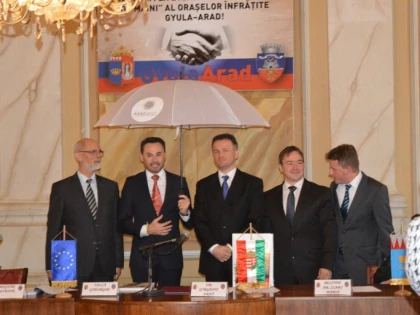 ARADUL SI GYULA AU MARCAT 21 DE ANI DE COOPERARE TRANSFRONTALIERA
