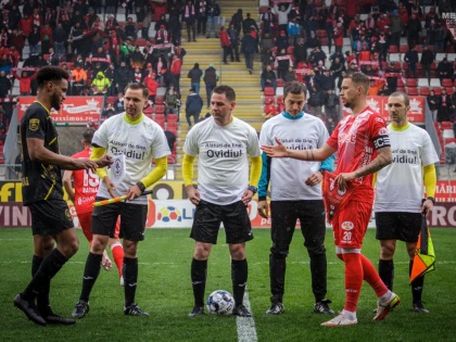 Arbitrii români sunt solidari cu arădeanul Haţegan: "Suntem alături de tine, Ovidiu!"