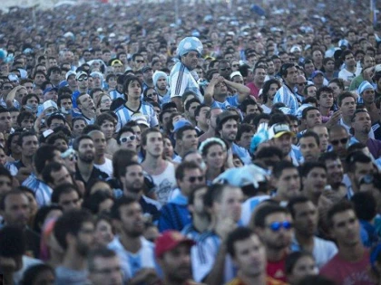 ARGENTINA PLANGE SI ISI APLAUDA VICECAMPIONII MONDIALI
