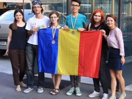 ARGINT ȘI BRONZ PENTRU ROMÂNIA, LA OLIMPIADA INTERNAȚIONALĂ DE LINGVISTICĂ