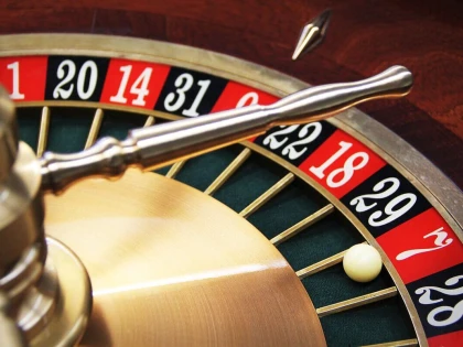 Așa poți deveni expert la Blackjack și ruletă! Iată cum poți înțelege toate culisele jocurilor
