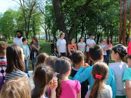 ASOCIAŢIA SIRINIA A ORGANIZAT UN EVENIMENT INTERCULTURAL LA INEU