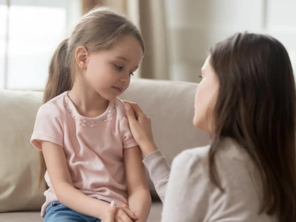 Asociaţii de psihologi, educatori şi părinţi au cerut guvernului italian să permită copiilor o oră în aer liber