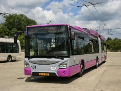 ASTRA CĂLĂTORI SPERĂ SĂ DEA LOVITURA CU TROLEIBUZUL PRODUS LA ARAD