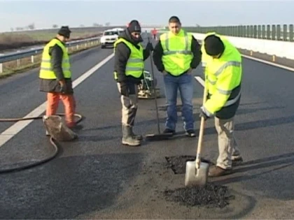 Atenție, șoferi! Lucrări de reparații pe autostrada Arad - Timișoara