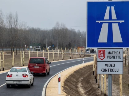 Atenție, șoferi! Noi viniete în Ungaria și Cod Rutier modificat