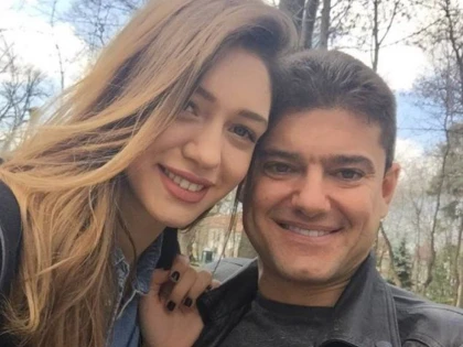 ATINGERI TANDRE SI SARUTURI PATIMASE IN VAZUL TUTUROR! CRISTIAN BOUREANU SI IUBITA NU S-AU PUTUT ABTINE NICI LA PLAJA
