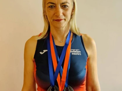 Atletă masters de la CSM Arad, triplă medaliată la Balcaniadă!