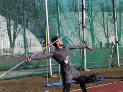 Atletul Denis Both, triplu medaliat la Naţionalele de iarnă