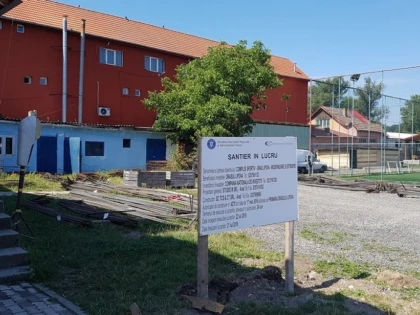 AU ÎNCEPUT LUCRĂRILE LA NOUL STADION AL ŞOIMILOR LIPOVA