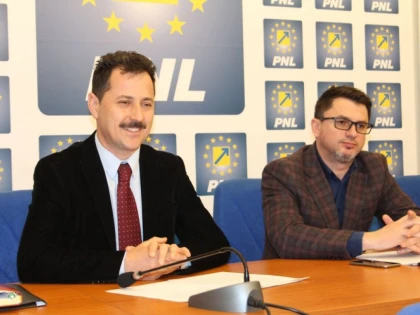 AUREL MARIS (PNL): "ESTE INUMAN CA OAMENII SA SE TREZEASCA LA ORA 4 SA FACA NAVETA LA SERVICIU"