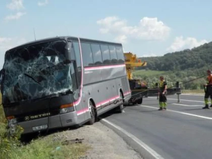 AUTOCAR DIN ROMANIA, IMPLICAT INTR-UN ACCIDENT IN GERMANIA