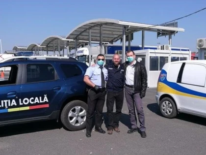 Autoritățile din Hódmezővásárhely au trimis la Arad un transport cu măști sanitare
