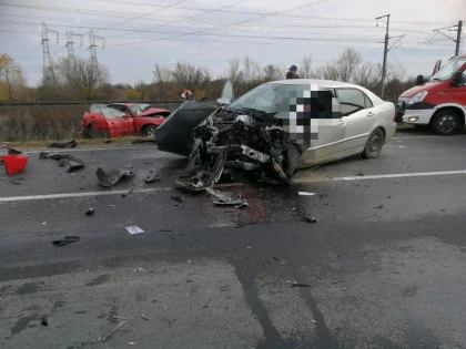 Autorul accidentului de pe Arad-Șofronea a decedat la spital