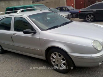 Autoturism căutat de autorităţile din Belgia, descoperit la P.T.F Nădlac II