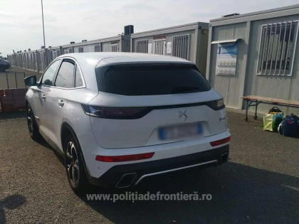 Autoturism căutat de autoritățile din Italia, descoperit în P.T.F Nădlac II