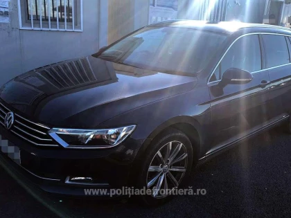 Autoturism căutat de autorităţile din Marea Britanie, descoperit de poliţiştii de frontieră arădeni
