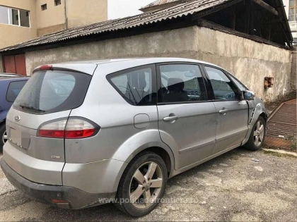 Autoturism căutat în Germania, depistat în Vama Nădlac