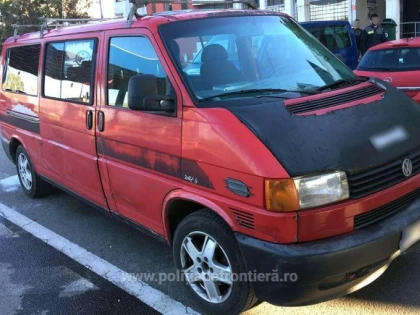 Autoturism căutat în Italia, depistat de poliţiştii de frontieră arădeni